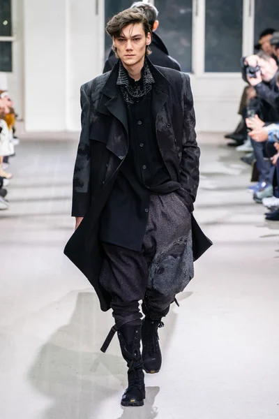 Look 2